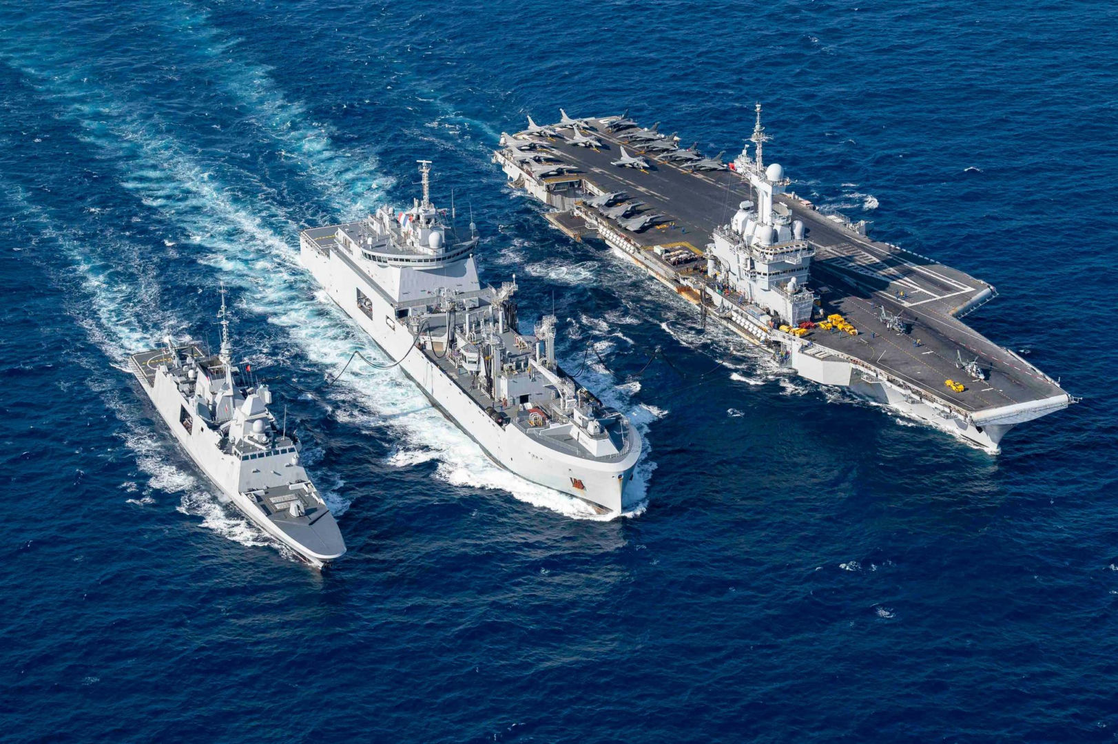 "Charles de Gaulle" (R 91)