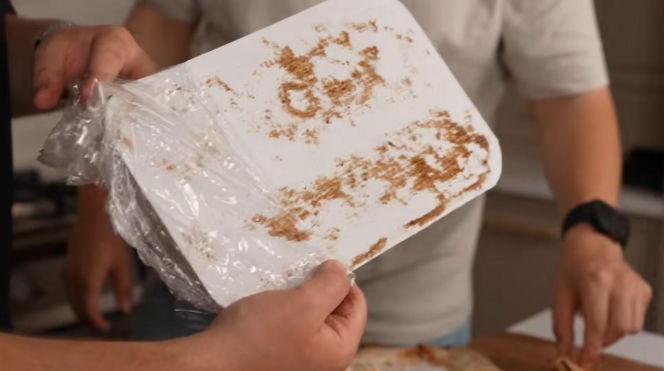 Książulo testuje jedzenie od Roberta Makłowicza