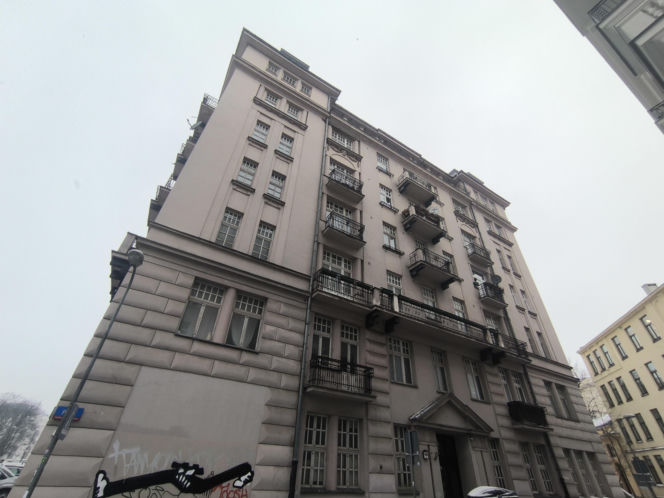 Kamienica przy ul. Polnej 46 bez centralnego ogrzewania