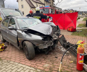 Tragiczny wypadek w Wejherowie. Zginęli pasażerowie osobowego Renault