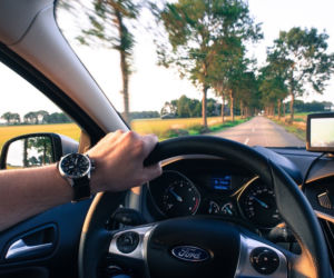 Błędy popełniane przez kierowców, przez które łatwiej trafić do mechanika