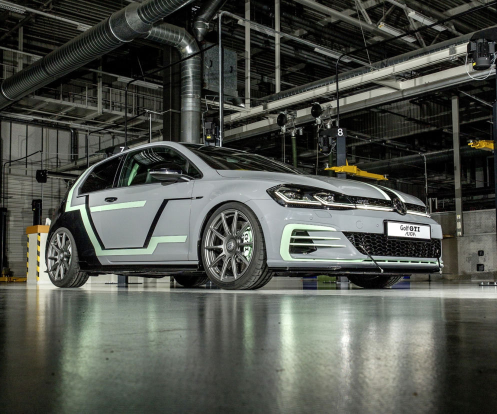 Volkswagen Golf GTI Aurora