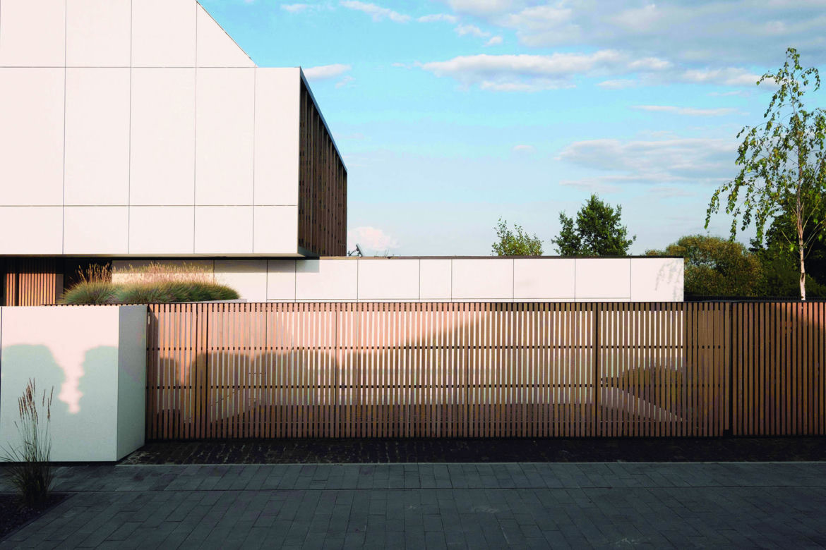 Dom ze skośnym dachem - projekt: SOIA architekci