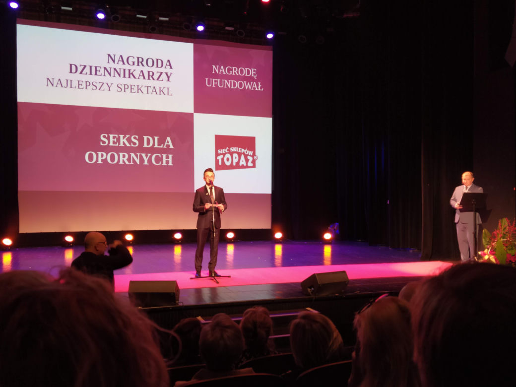 ZOBACZ ZDJĘCIA z gali podsumowującej 10. Festiwal Teatrów Sztuka plus Komercja i z koncertu Roberta Rozmusa