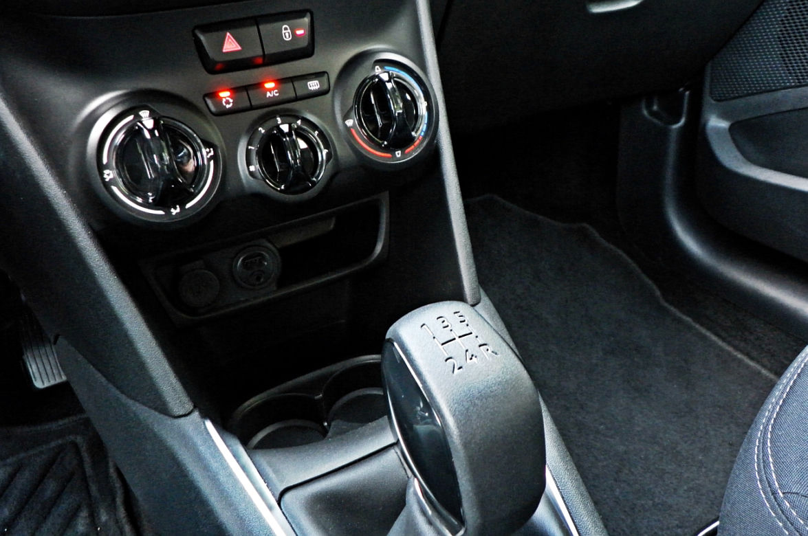 Peugeot 208 1.2 VTi 