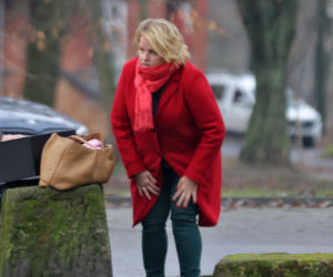 Katarzyna Bosacka w parku