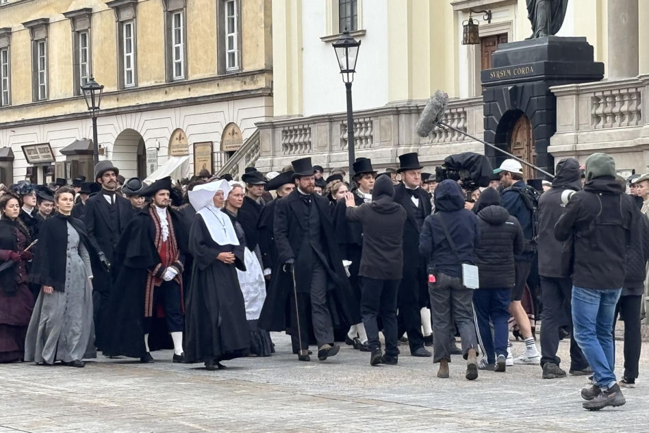 "Lalka" w szlafroku 