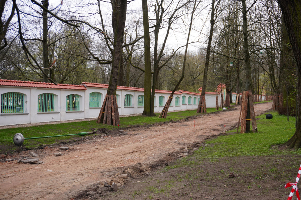 Remont parku Planty. Nie było dostępu do słynnej białostockiej toalety