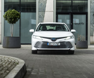 Toyota Camry 2.5 Hybrid 218 KM e-CVT Executive + VIP