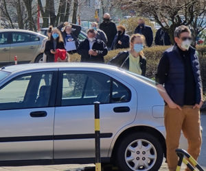 Gigantyczne kolejki do testów na koronawirusa w Warszawie. System tego nie wytrzyma?