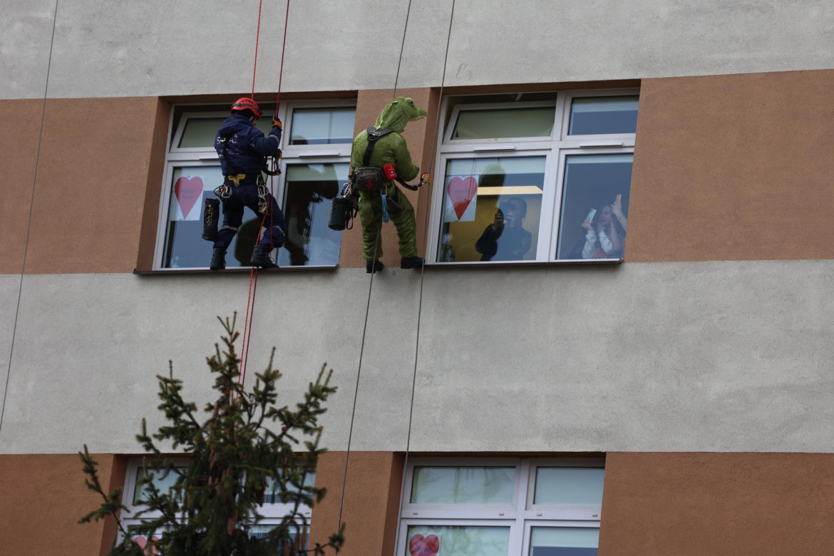 Alpiniści dla WOŚP dali radość małym pacjentom z Uniwersyteckiego Szpitala Dziecięcego w Lublinie