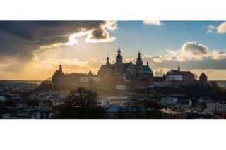 Częstochowa czeka na weekend. Czy słońce przebije się przez chmury?