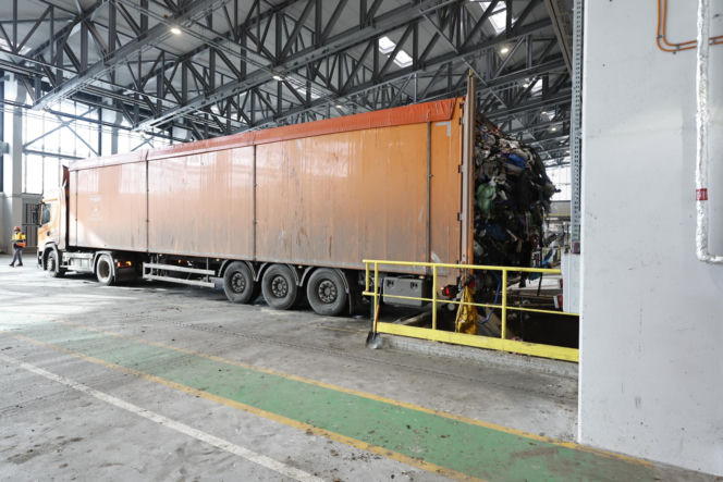 Spalarnia śmieci w Warszawie to teraz Warszawska Wytwórnia Energii. Zdjęcia ze środka wielkiego zakładu