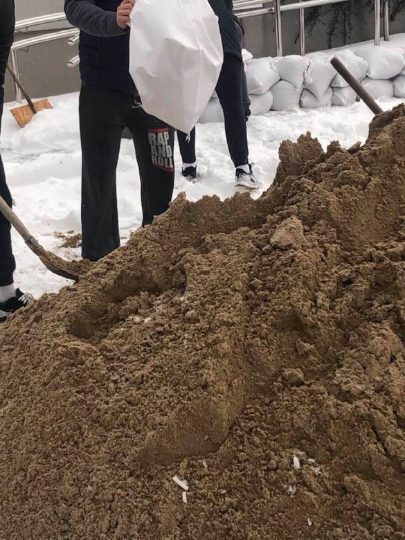 Płock. Alarm powodziowy na Wiśle. PTW czeka na wyrok. "Gardło mi ściska..." [ZDJĘCIA]