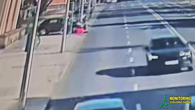 Potrącenie kobiety na wózku inwalidzkim