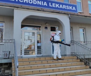 Kalisz walczy z koronawirusem! Trwa dezynfekcja miasta! [ZDJĘCIA] 