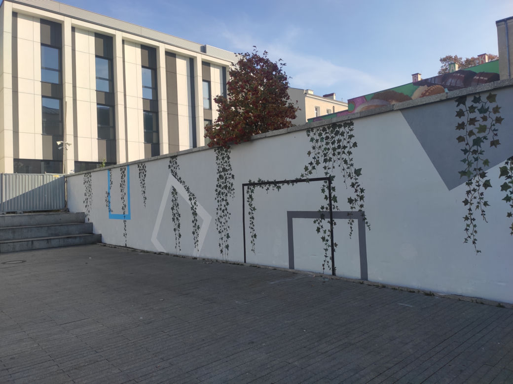 Mural na fontannach w Radomiu