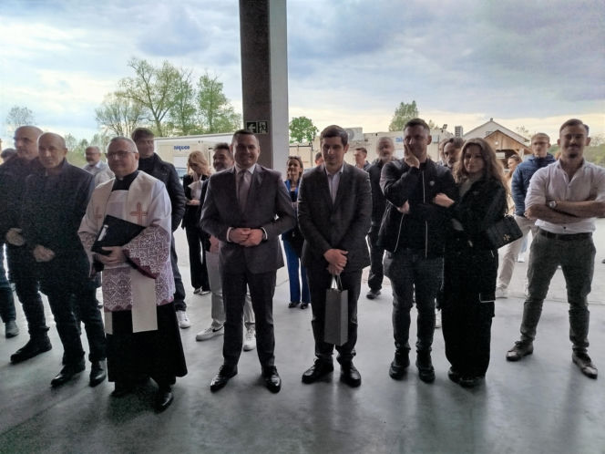 Fabryka drewnianych domów modułowych w Jagodnem już po oficjalnym otwarciu! Firma inwestuje w rozwiązania ekologiczne