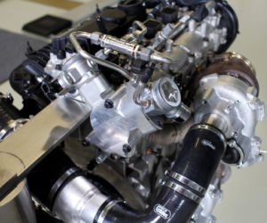 Volvo silnik 2.0 Drive-E 450 KM potrójne turbodoładowanie