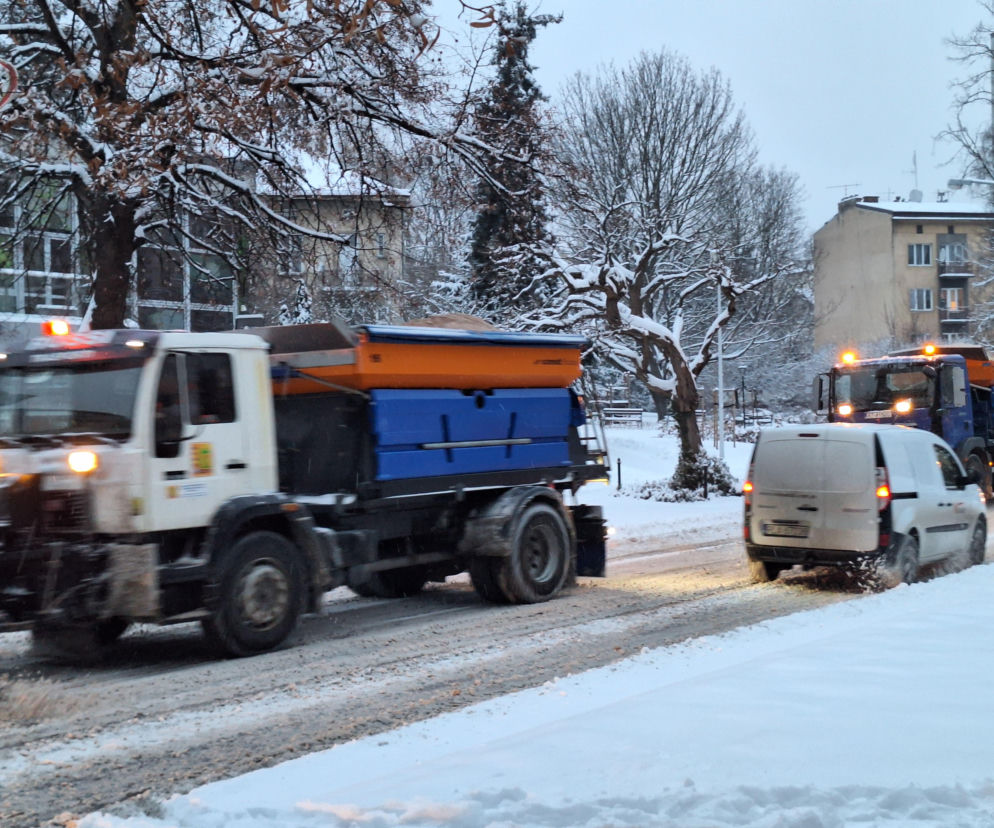 Podkarpacie pod śniegiem. Trudne warunki na drogach