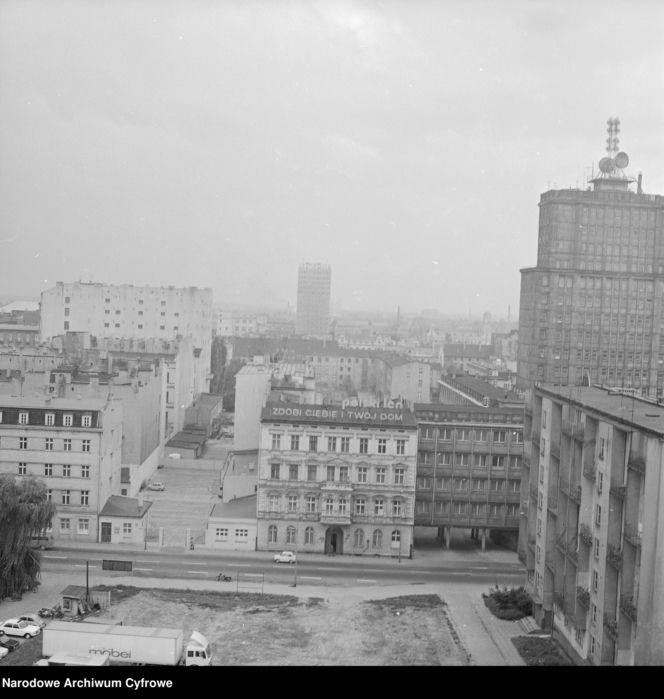 Łódź. Widok z hotelu "Centrum" na Centralę Tekstylną