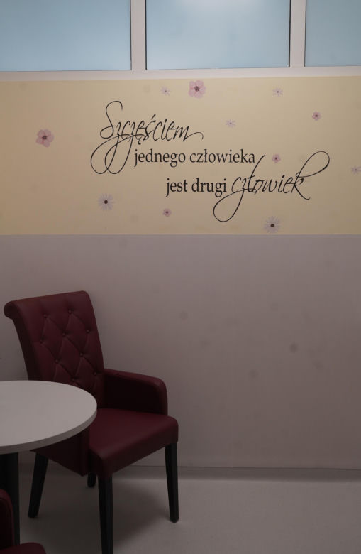 Królewska uczta na porodówce