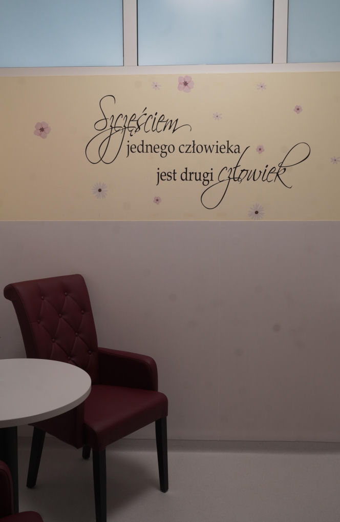Królewska uczta na porodówce