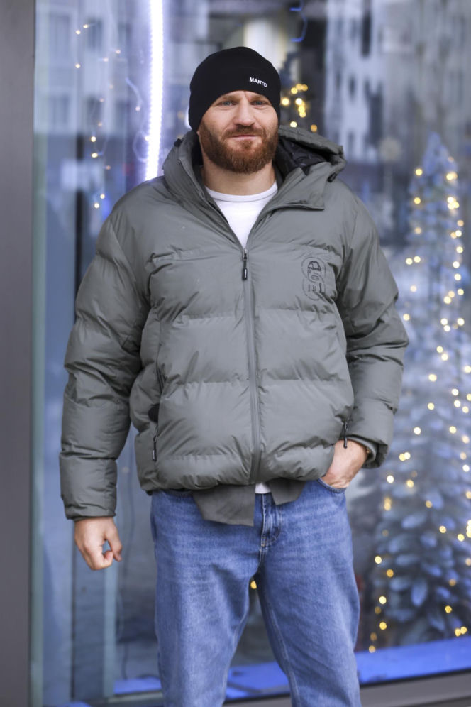 Jan Błachowicz z partnerką i synem