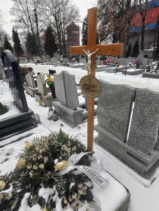 Zabił ukochaną dwoma nożami