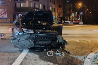 Wypadek na Plantach - Jedna osoba zabrana do szpitala