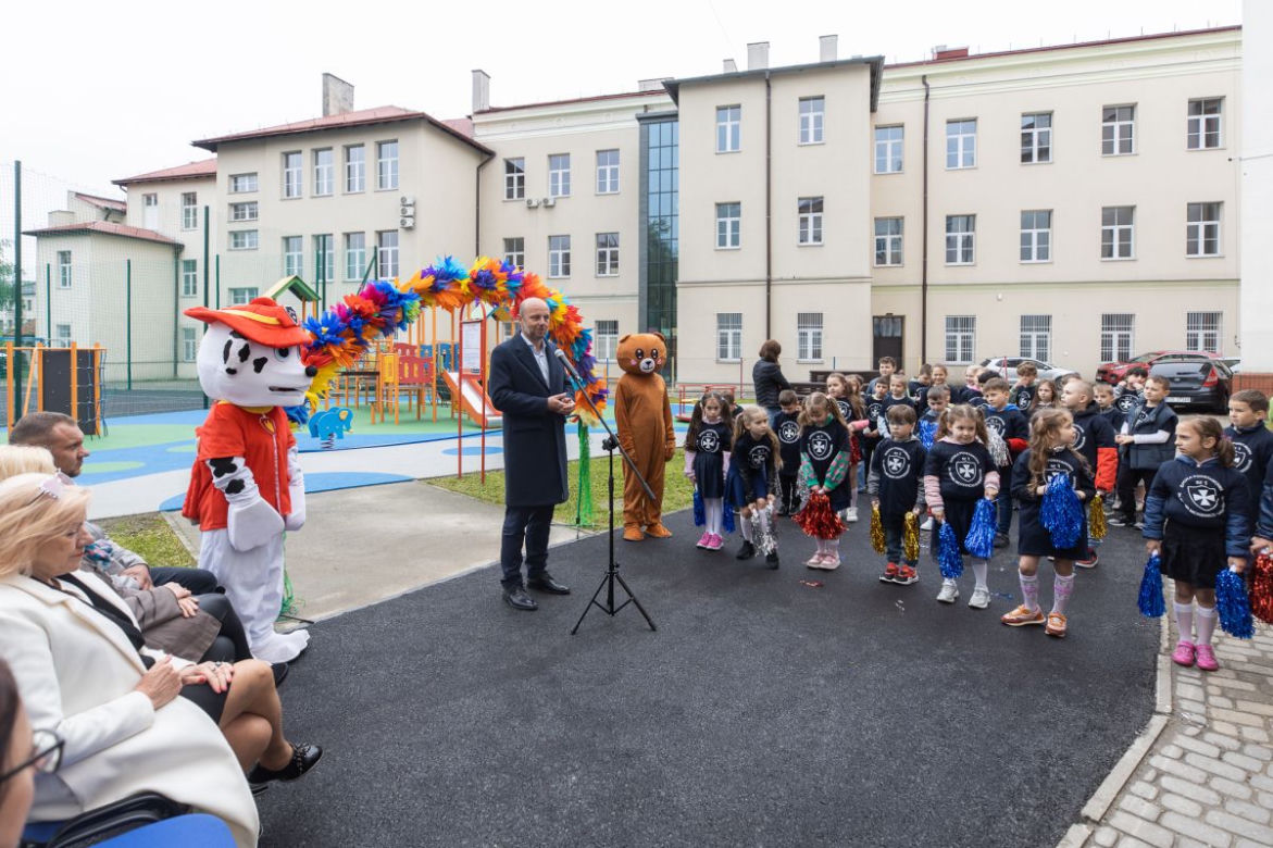Nowy plac zabaw w centrum Rzeszowa otwarty
