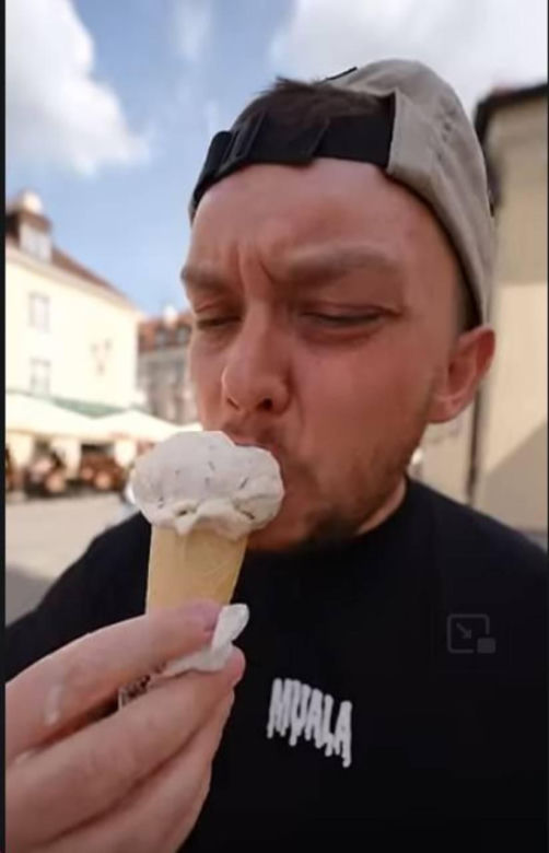 Książulo zjadł lody o smaku... kebaba. Tak je ocenił: "Chory pomysł" 