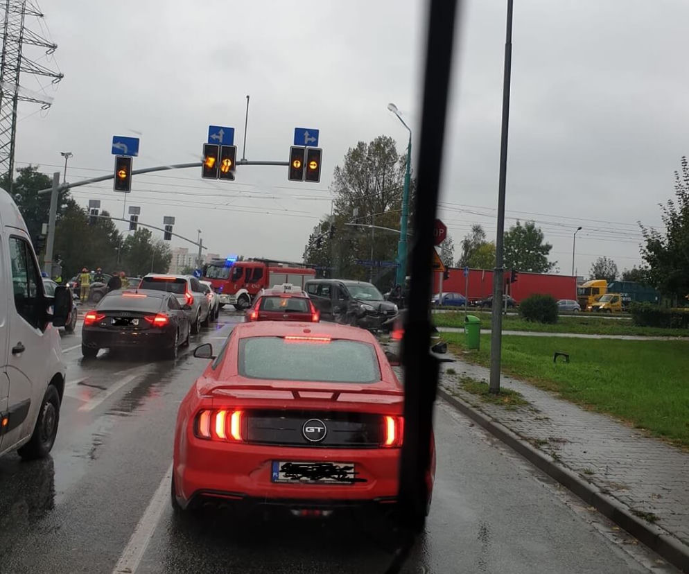 Chorzów: Wypadek na DK79. Spore utrudnienia w okolicy Stadionu Śląskiego