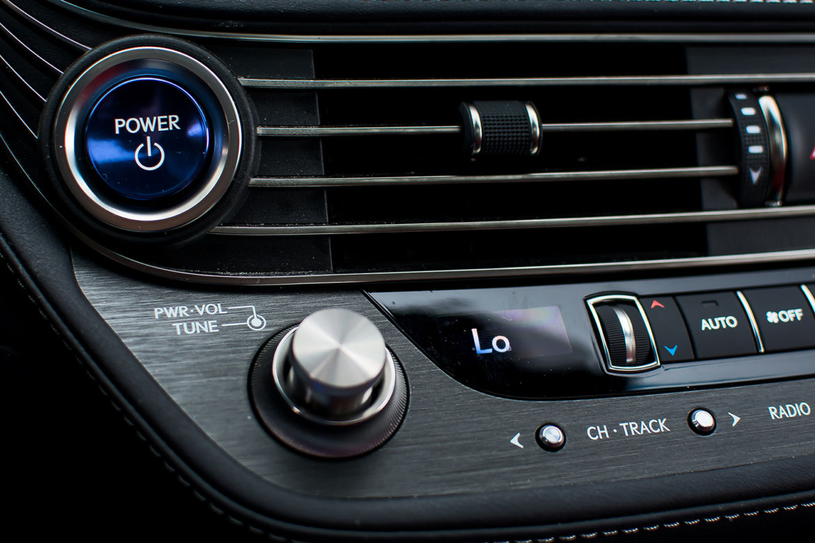 Lexus LS500h F-Sport