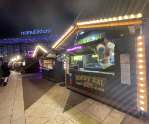 Pokémony, różowe gofry i zaskakujące różnice w cenach. Porównaliśmy łódzkie jarmarki