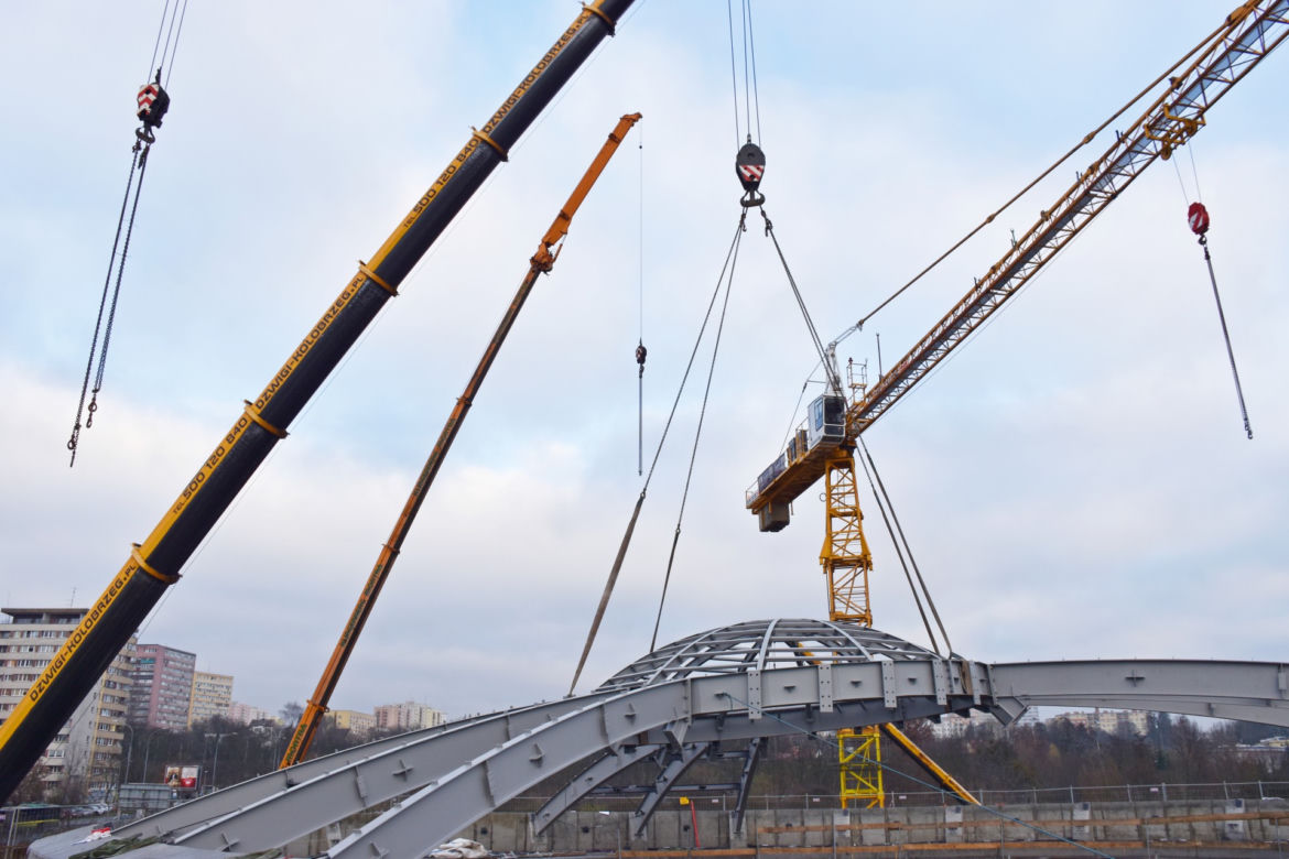 Budowa Fabryki wody - grudzień 2020. Montaż świetlika