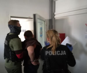 Brał udział w rasistowskim napadzie na terenie Torunia. Na koncie ma o wiele więcej 