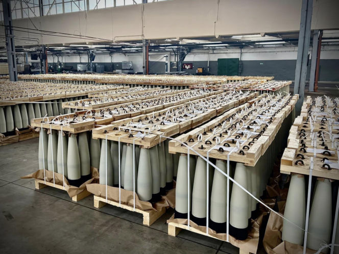 Rozbudowa produkcji amunicji 155 mm warta 800 mln zł nabiera tempa