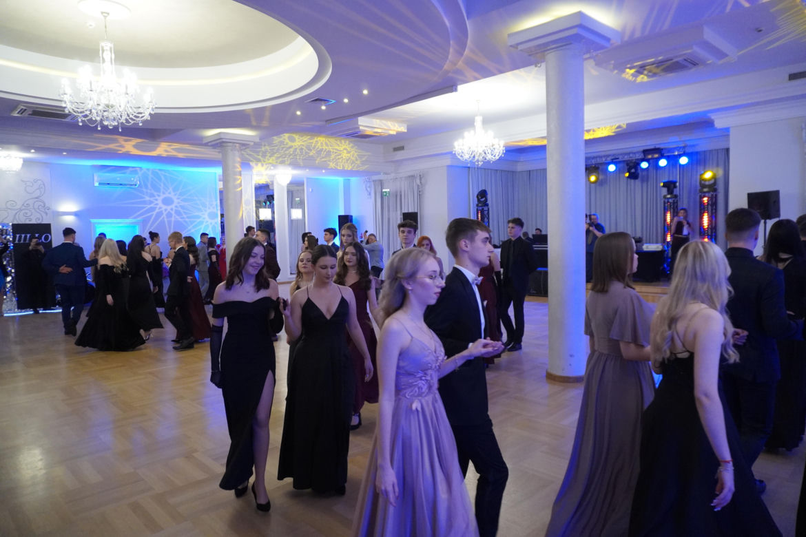 Studniówka III LO w Rzeszowie 