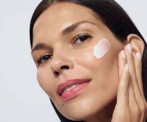 K-Beauty – koreańska pielęgnacja, którą pokochały wszystkie tiktokerki! Odkryj 6 produktów, które ekspresowo poprawią stan twojej cery