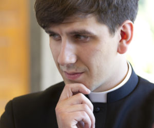 Syn Szydło musi wyjaśnić dlaczego opuścił parafian