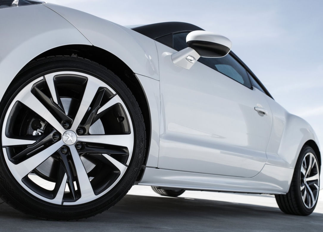 Peugeot RCZ 2013