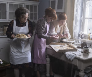 Stulecie Winnych 4 sezon odc. 42 (odc. 3). Andzia (Barbara Wypych), Ania (Urszula Grabowska), Mania (Magdalena Walach)