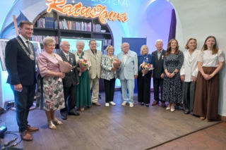 Łóżko wszystko goi. Cenne rady od par świętujących 50-lecie małżeństwa w Lesznie [ZDJĘCIA]