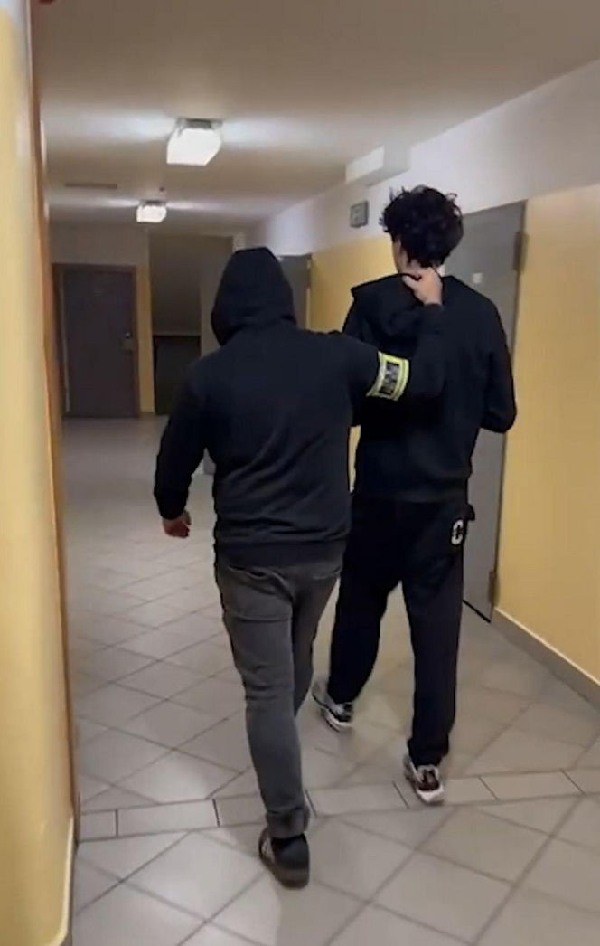 Zatrzymania w sprawie fałszywych alarmów bombowych. Wśród podejrzanych 21-latek z Białegostoku