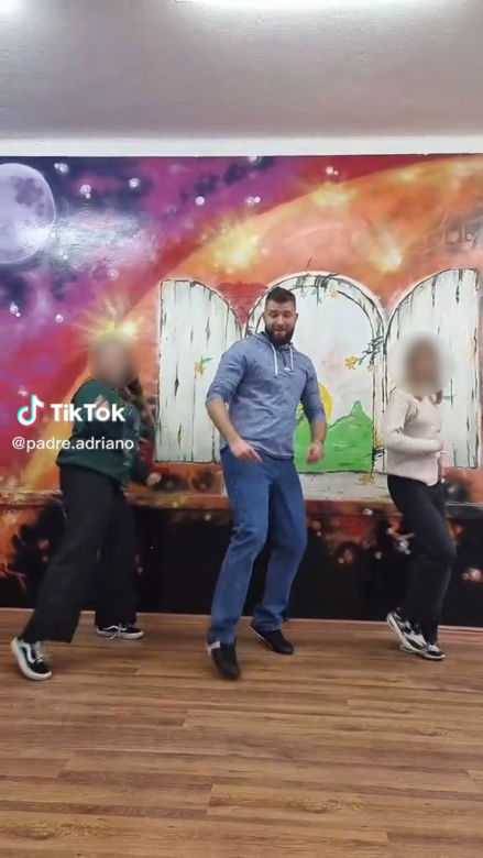 Ksiądz z Rybnika bije rekordy popularności na TikToku
