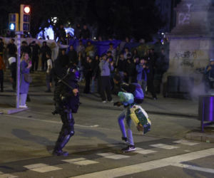 Zamieszki w centrum Barcelony. Demonstranci plądrowali sklepy i starli się z policją