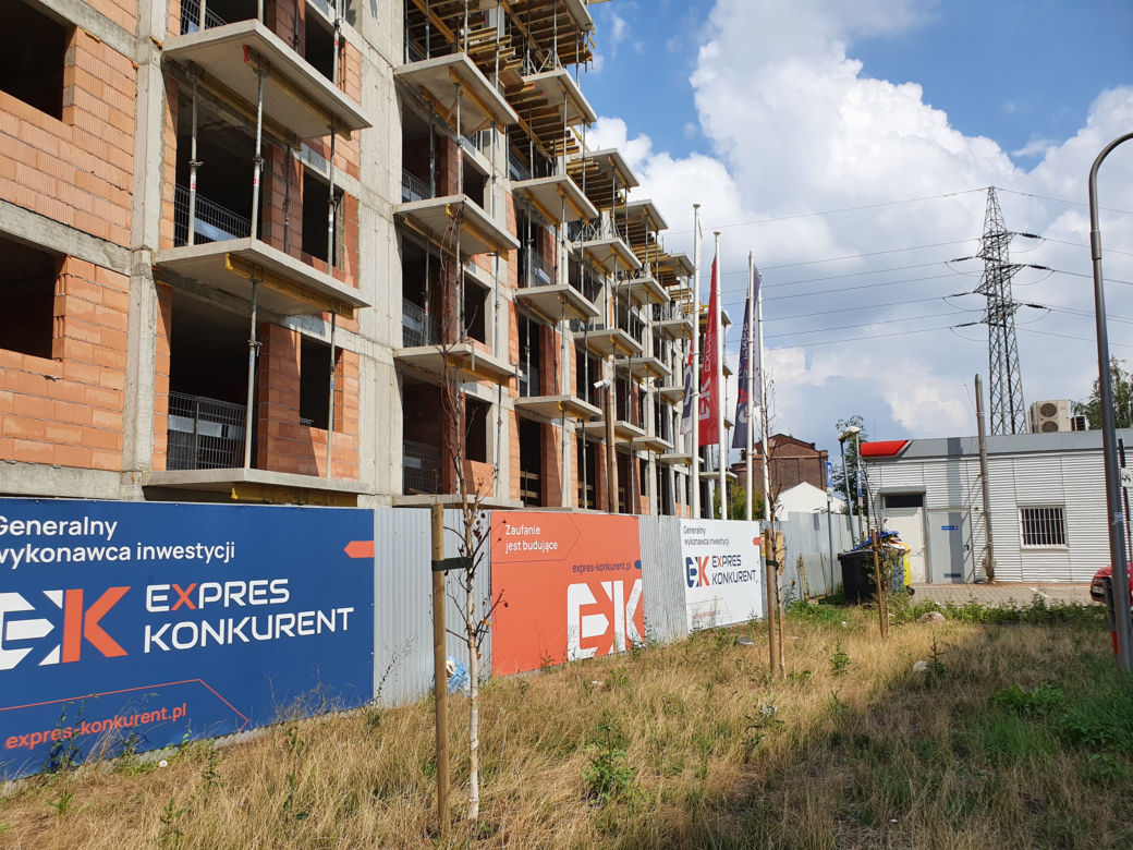 Kraków. Zaskakujący pomysł dewelopera. Mieszkania z widokiem na stację benzynową