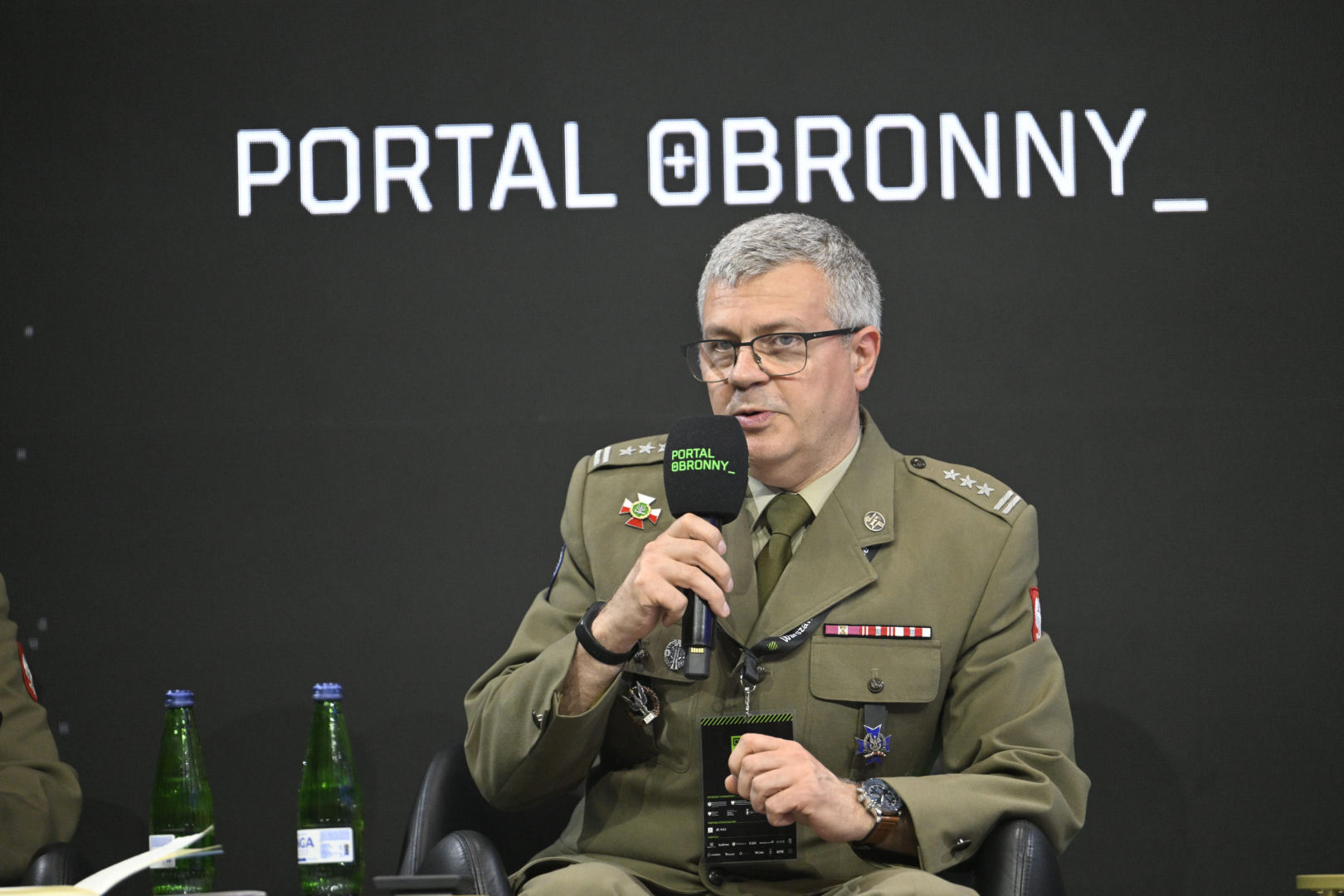 Warszawskie Targi Obronne. Scena Biała Rozmowa kontrolowana? Łączność cywilna i wojskowa a zagrożenia hybrydowe
