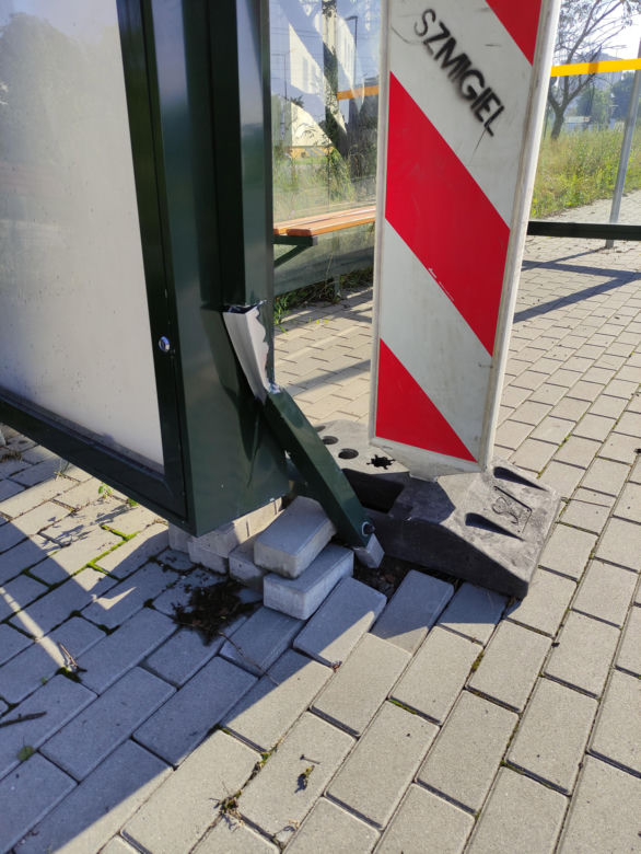 Przystanek-widmo straszy w Toruniu od trzech lat